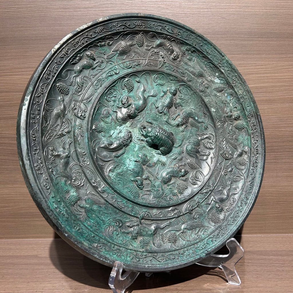 Ancient Chinese Style Bronze Sea Beast Grape Mirror Replica, Tang Dynasty Style Antique Bronze Ware Desktop Ornament