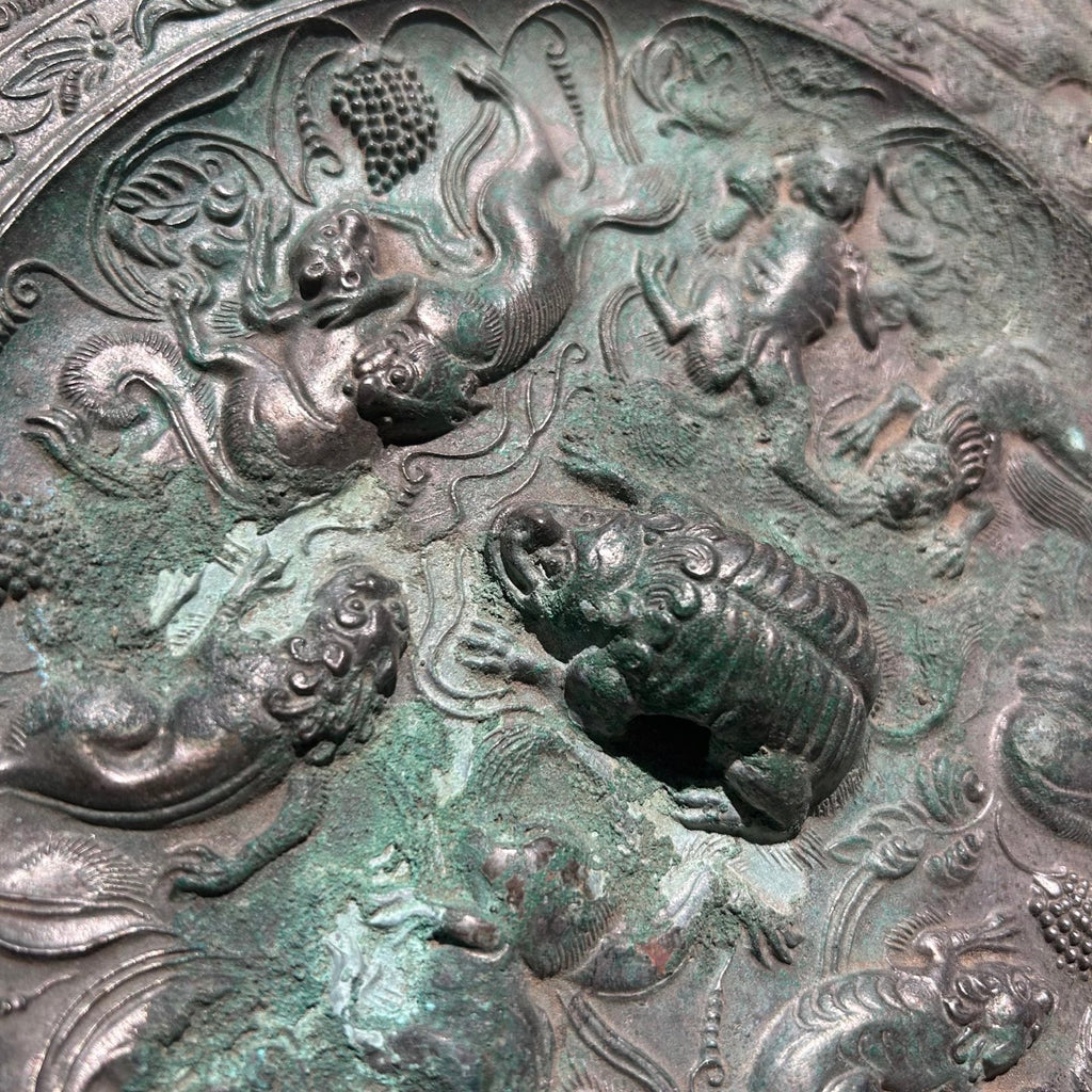 Ancient Chinese Style Bronze Sea Beast Grape Mirror Replica, Tang Dynasty Style Antique Bronze Ware Desktop Ornament
