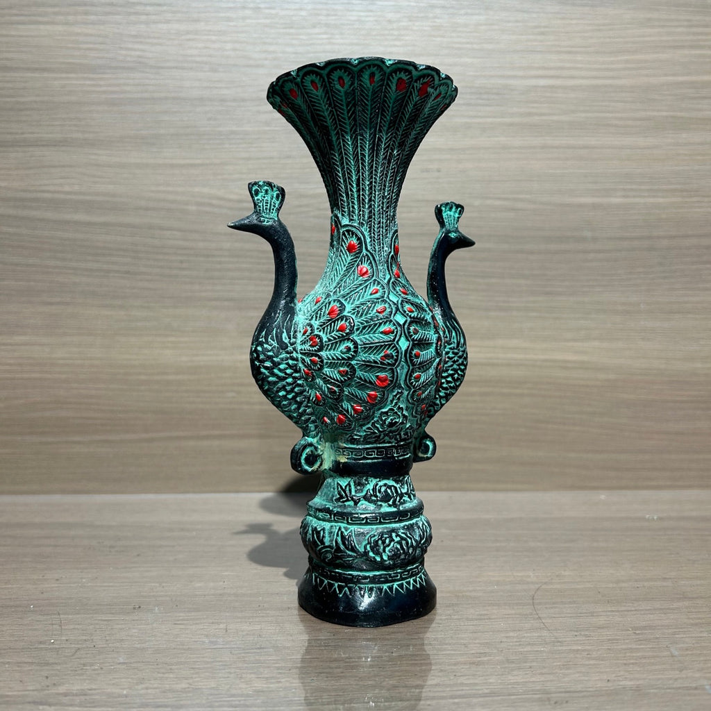 Traditional Chinese Antique Bronze Peacock Pattern Vase, Retro Bronze Ritual Vase Home Desktop Decor Collection Ornament